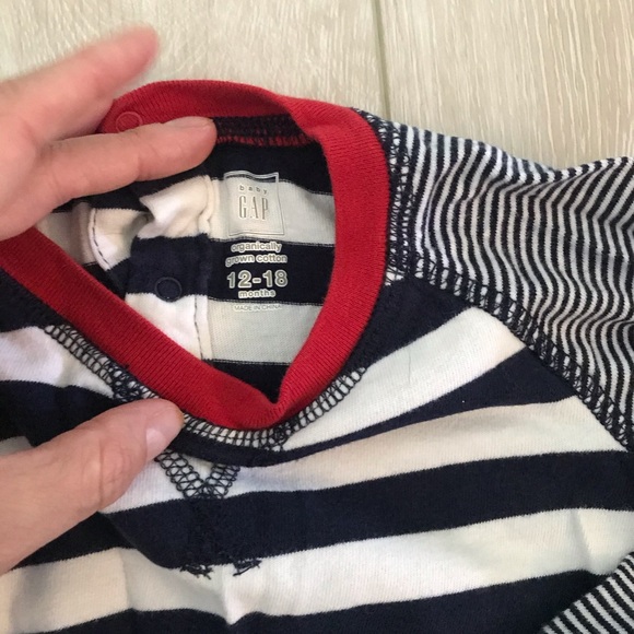 Set of 3 pajamas - size 12m - Picture 4 of 4